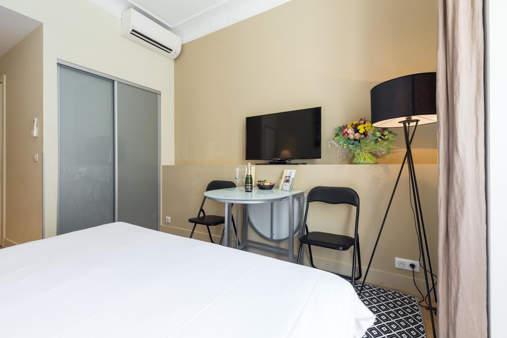 Florella Jean Jaures Apartment Cannes Exteriör bild