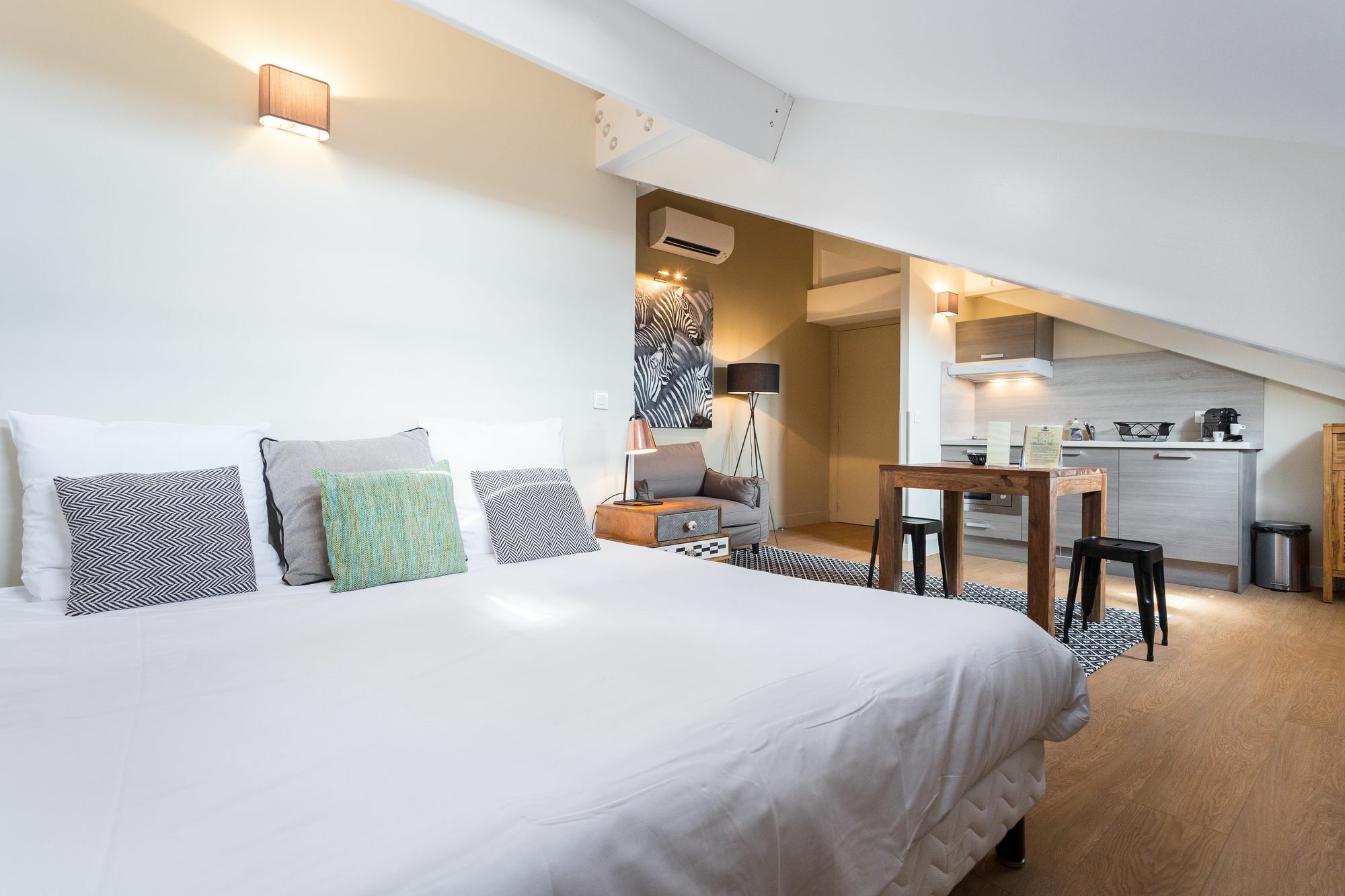 Florella Jean Jaures Apartment Cannes Exteriör bild